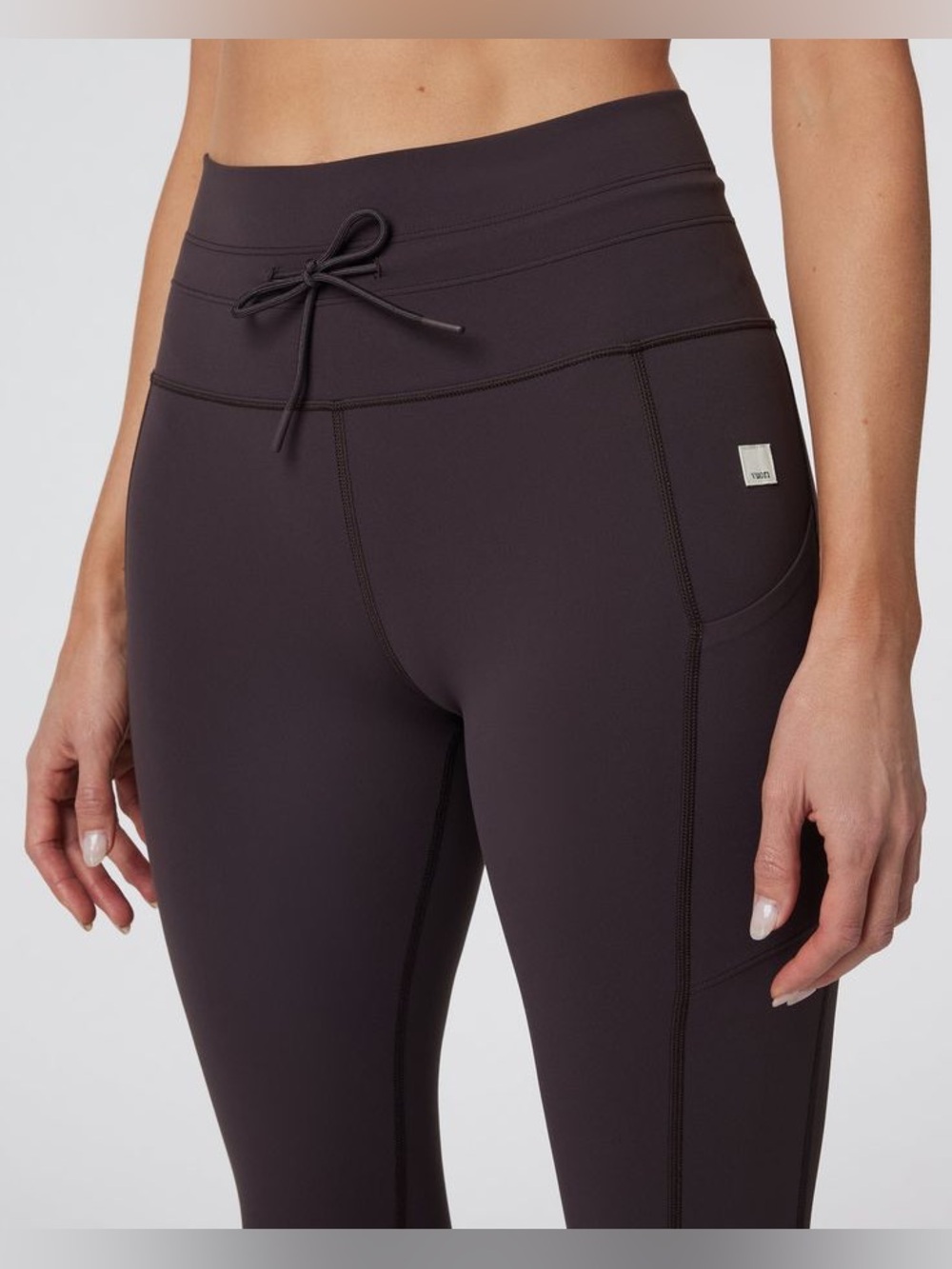 Vuori Daily Pocket Leggings Pull On Drawstring Sangria Purple Medium VW490